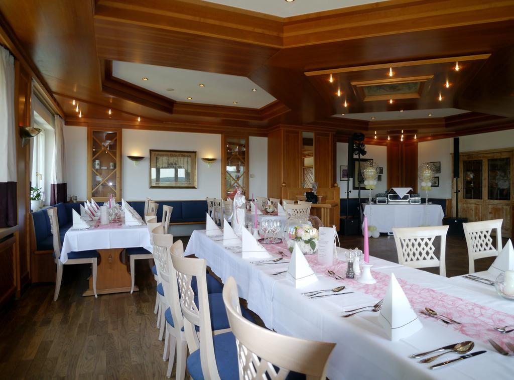 Berggasthof Hotel Igelwirt Шнайтах Екстериор снимка