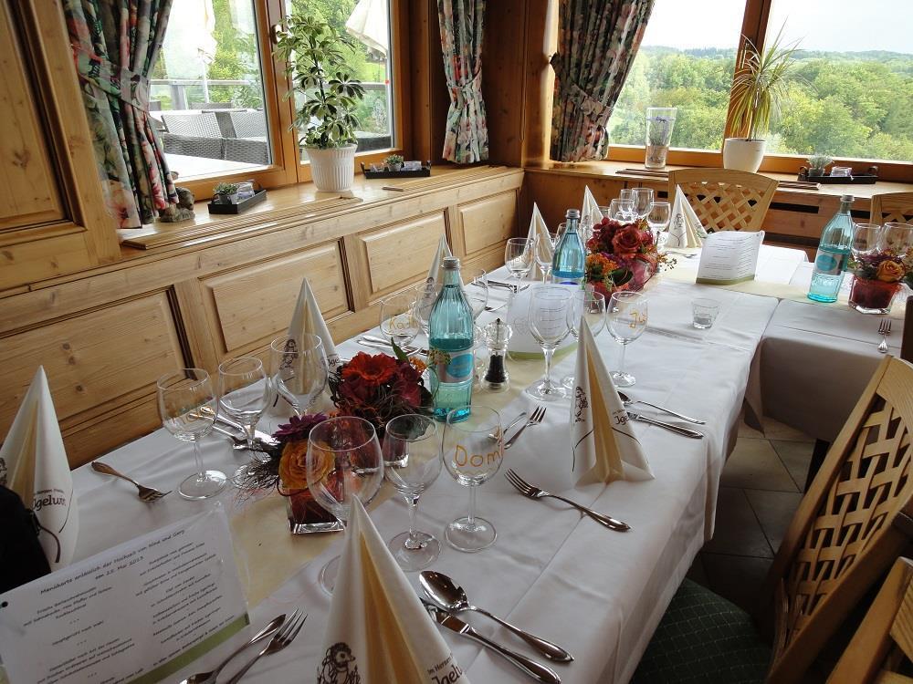 Berggasthof Hotel Igelwirt Шнайтах Ресторант снимка